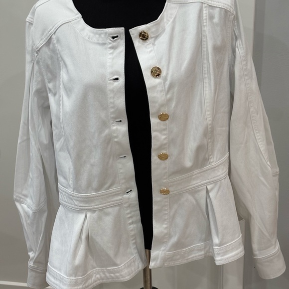 Christian Siriano jacket. - Picture 3 of 7